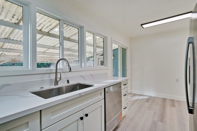 Building Photo - Completely Remodeled 2-Bedroom Home with Large Backyard in Sunnyvale
