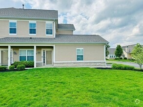 Building Photo - 3225 Rossmore Cir