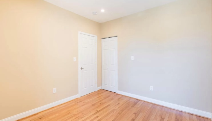 Building Photo - 624 Irving St NW