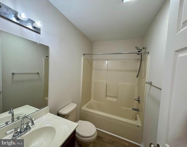 Building Photo - 2148 Danville Dr