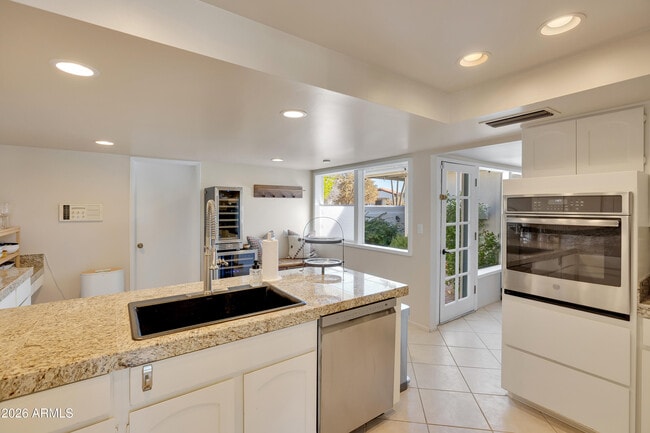 Building Photo - 7441 E Century Dr