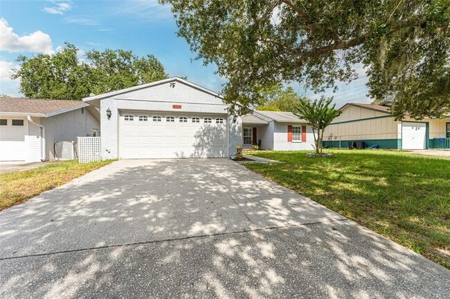 Building Photo - 5010 Larch Ln