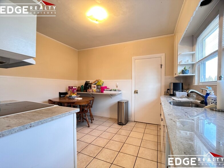 Building Photo - 5 Glenley Terrace