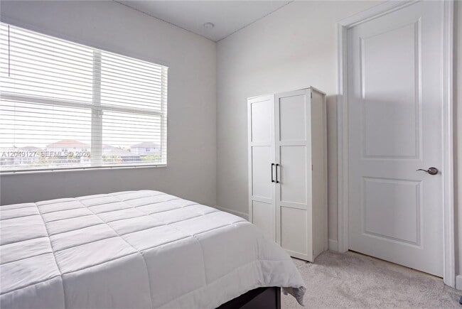 Building Photo - 5850 Whippoorwill Cir