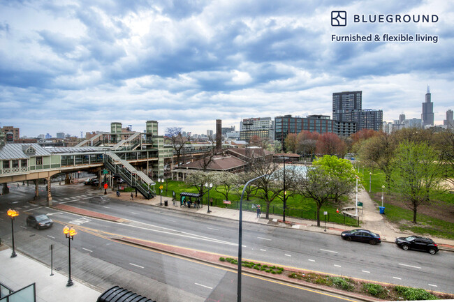 Building Photo - 150 N Ashland Ave