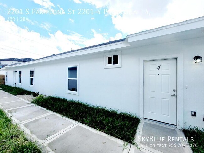 Building Photo - 2201 S Pamplona St