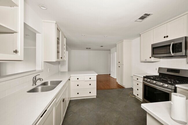 Building Photo - 5310 Windswept Ln