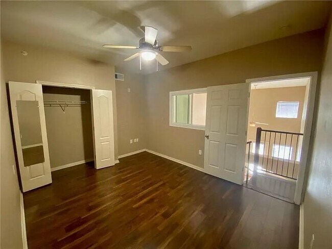 Building Photo - 2505 San Gabriel St