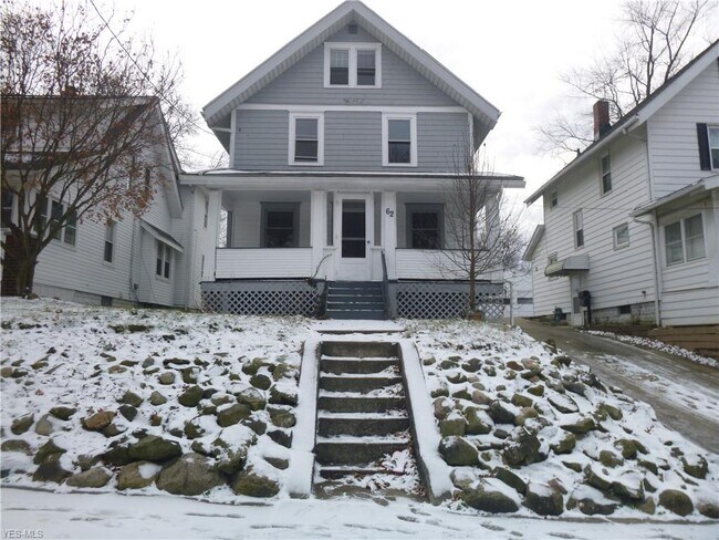 Primary Photo - 62 E Rosewood Ave