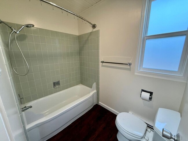 Building Photo - BEAUTIFULLY MAINTAINED EICHLER-STYLE HOME IN DESIRABLE LUCAS VALLEY WITH HOA POOL AND TENNIS COURTS