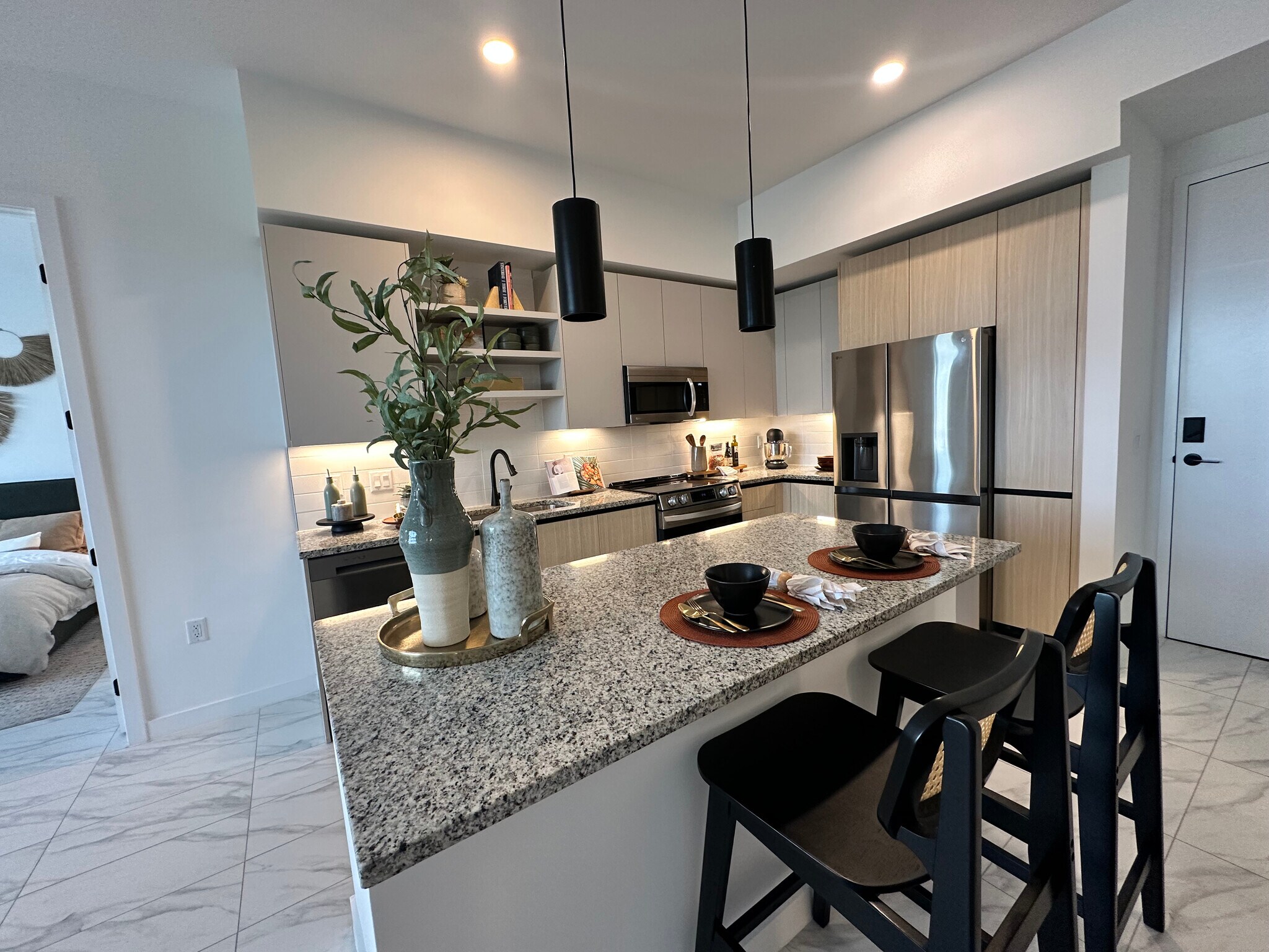 Building Photo - 16900 NE 23rd Ave