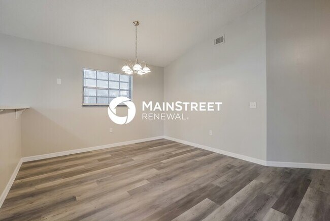 Building Photo - 3 Bedroom Pet-Friendly Home in KISSIMMEE, FL with Main Street Renewal