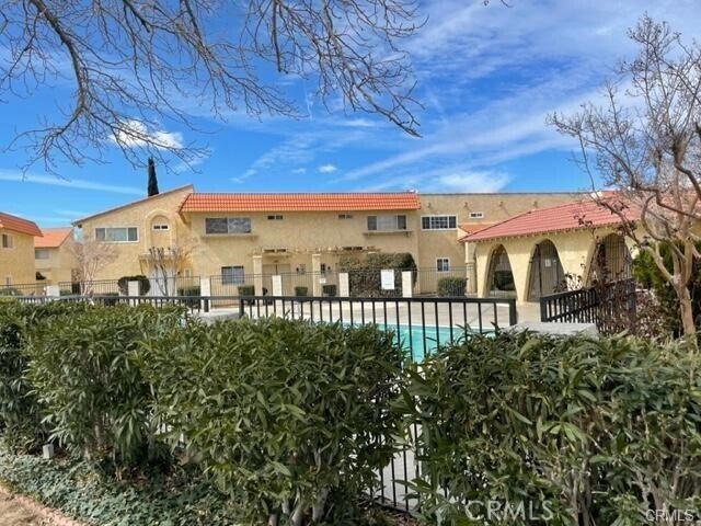 Building Photo - 43610 Stanridge Ave