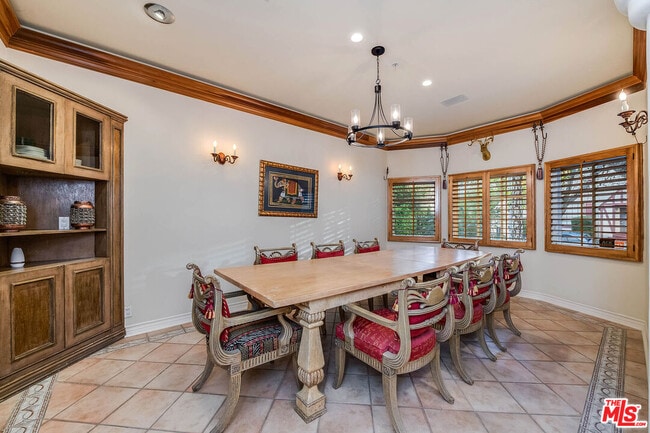 Building Photo - 4063 Benedict Canyon Dr