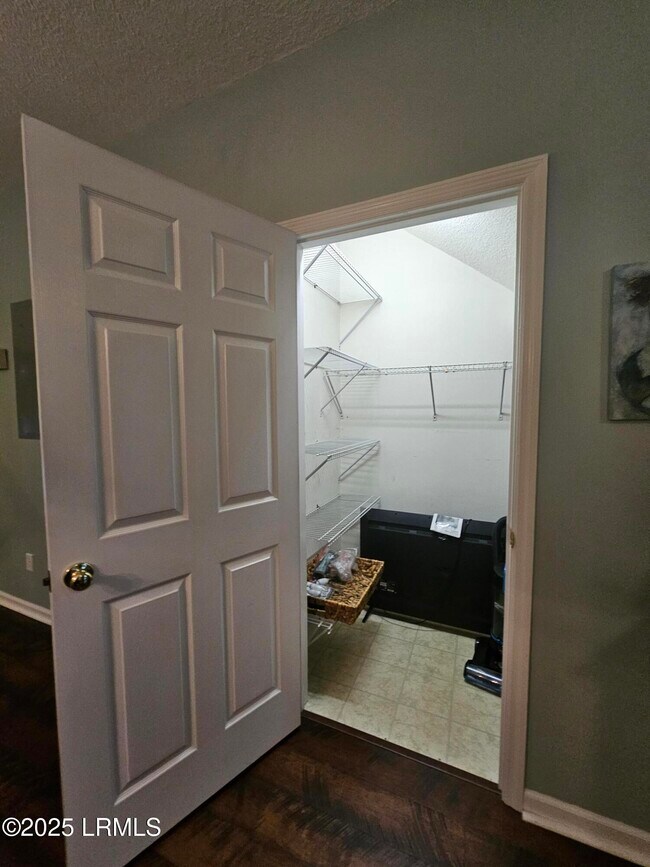 Building Photo - 1105 13th St