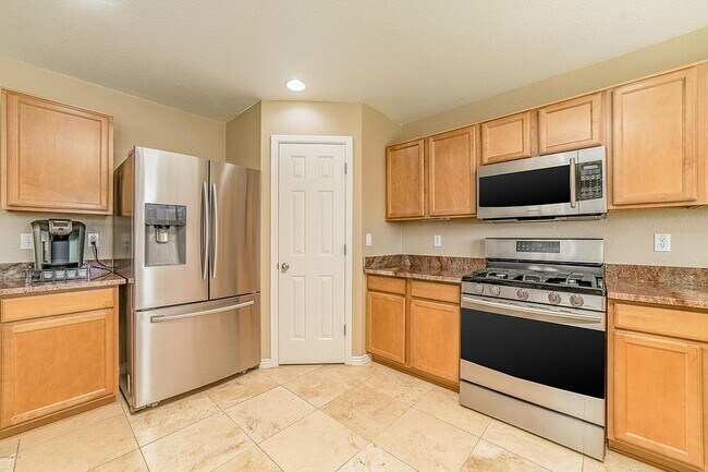 Building Photo - 13127 N Deergrass Dr