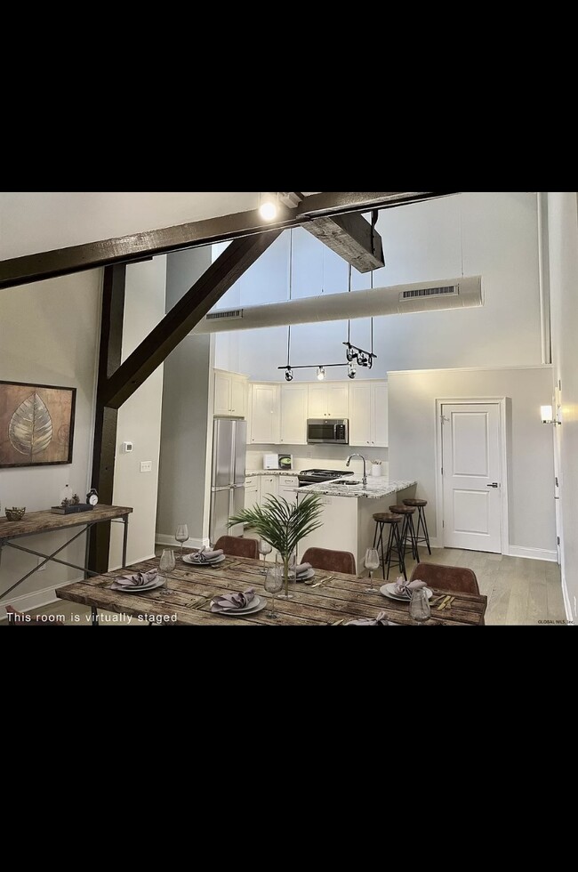 Building Photo - 77 Van Dam St