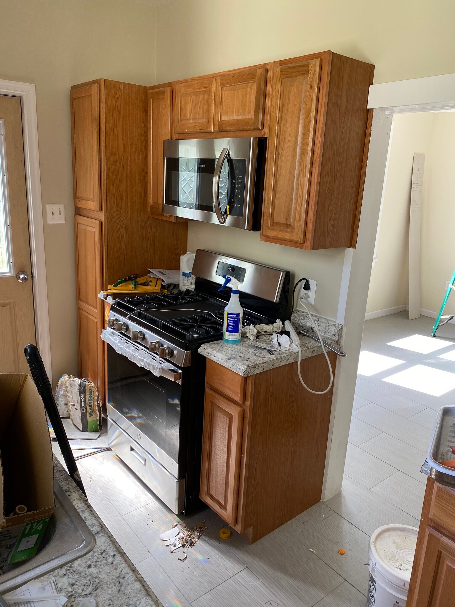 Building Photo - 208 W Adams Ave