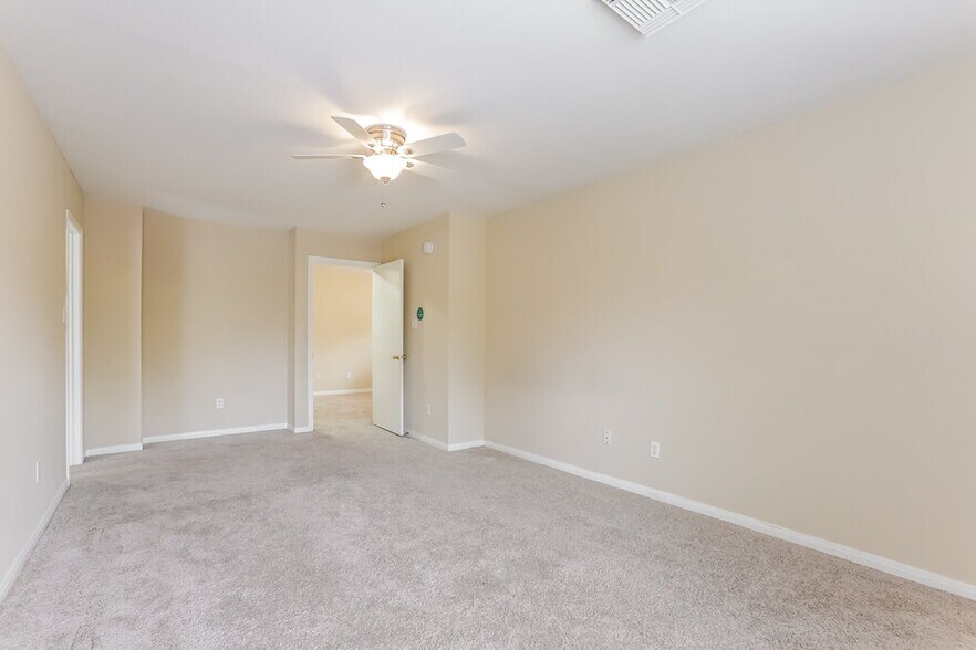 Building Photo - 8019 Scarlet Tanager Dr