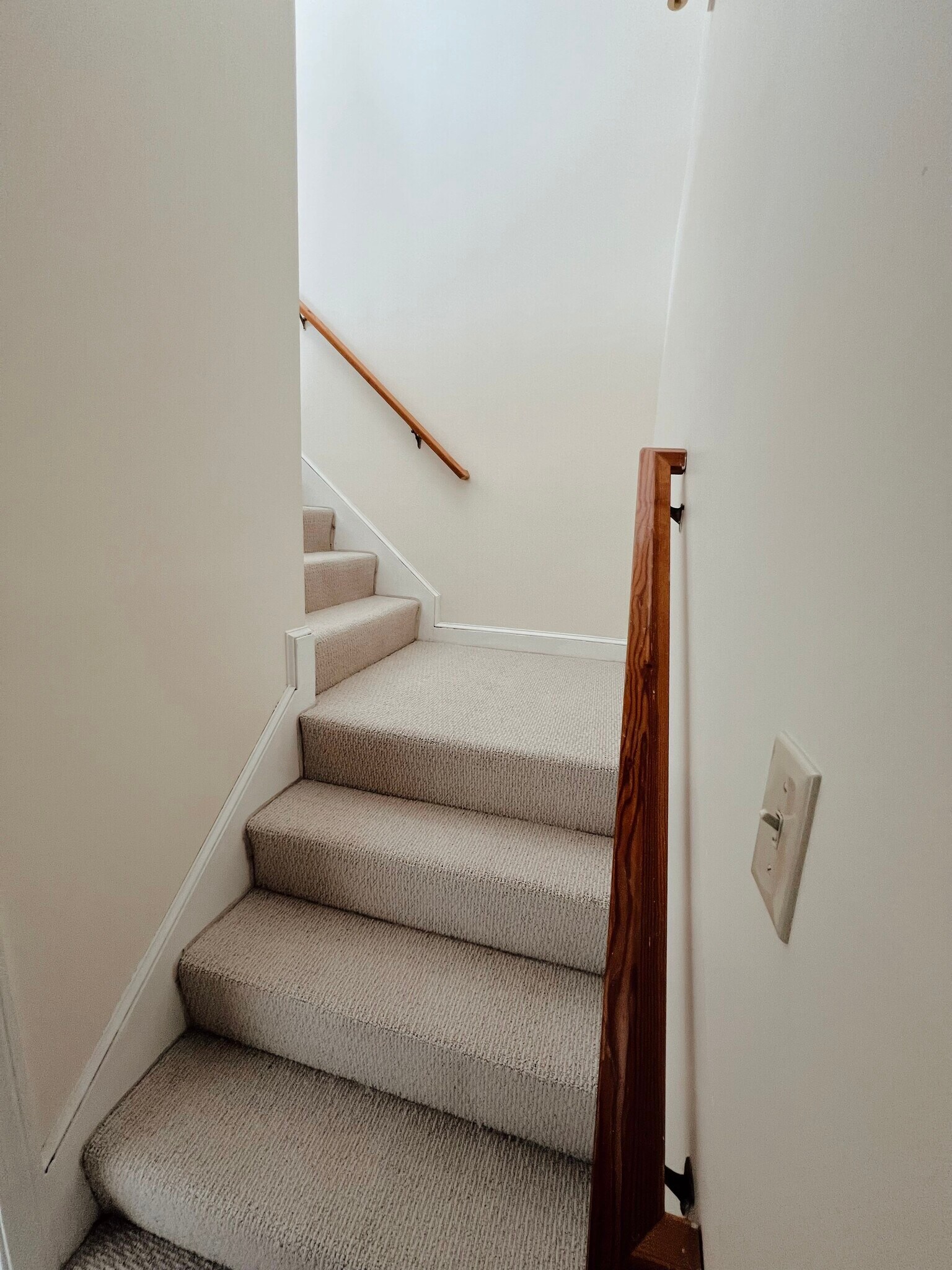 Building Photo - 26 Lions Ln