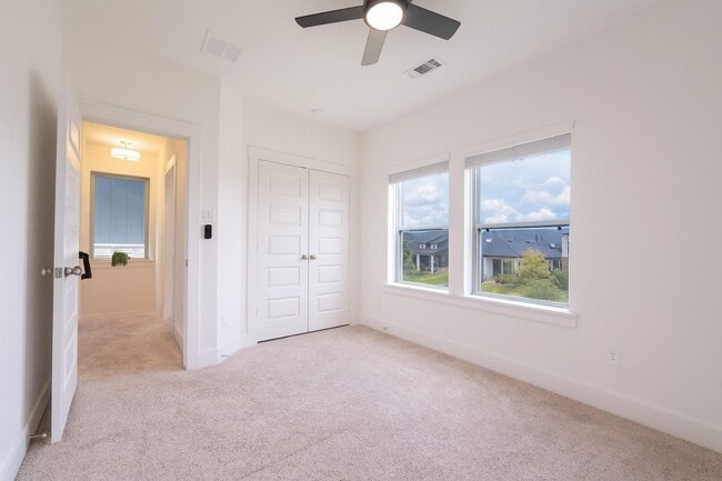 Building Photo - 15115 Parkland Canyon Dr