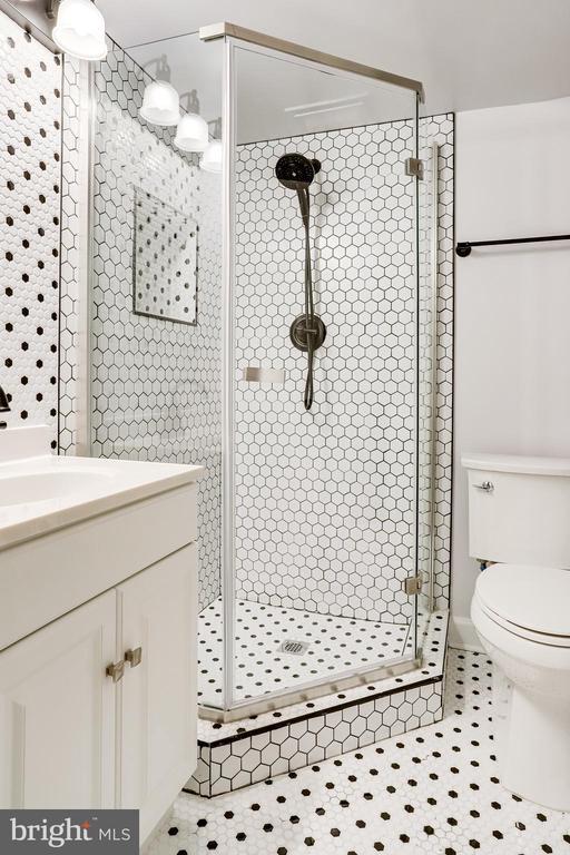 Building Photo - 2822 S Buchanan St