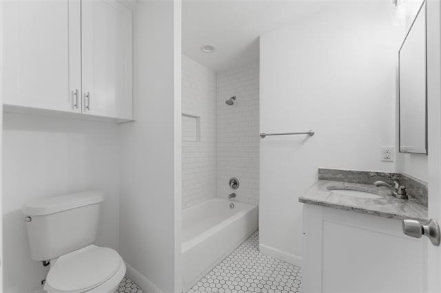 Building Photo - 2916 Healey Dr