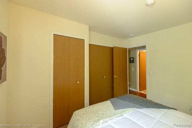 Building Photo - 42551 Lilley Pointe Dr