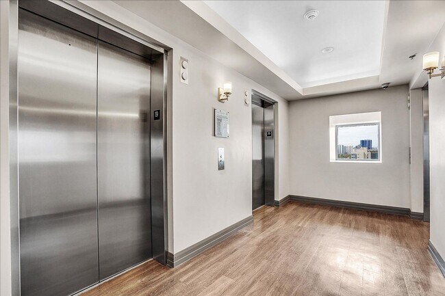 Building Photo - Luxury High-Rise Condo on Downtown Fremont Street!