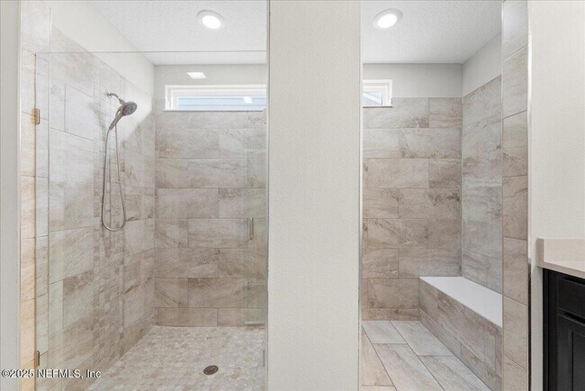 Building Photo - 154 Palisade Dr