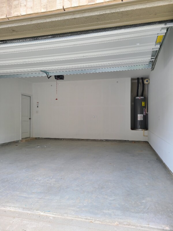 Building Photo - 6825 St Andrews Dr