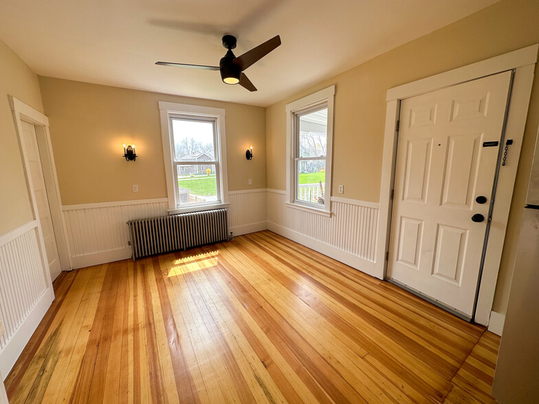 Dining Room - 11 Aubin St