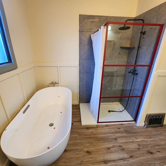 Building Photo - 2039 S Arizona St