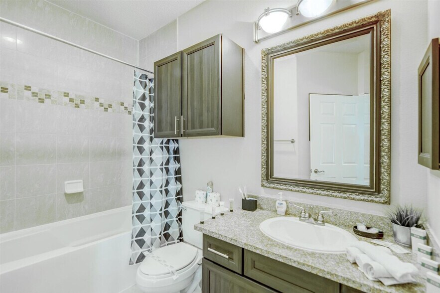 Building Photo - 1980 Post Oak Blvd