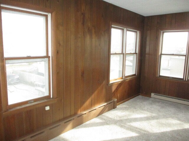 Building Photo - 1107 State St