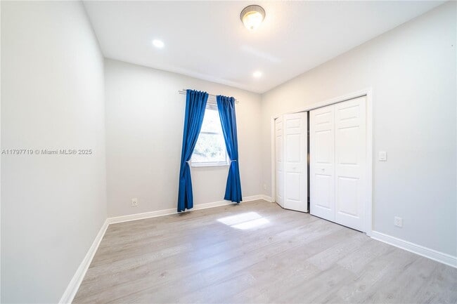 Building Photo - 14043 SW 53rd St