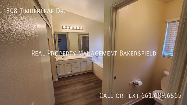 Building Photo - 808 Timberleaf Dr