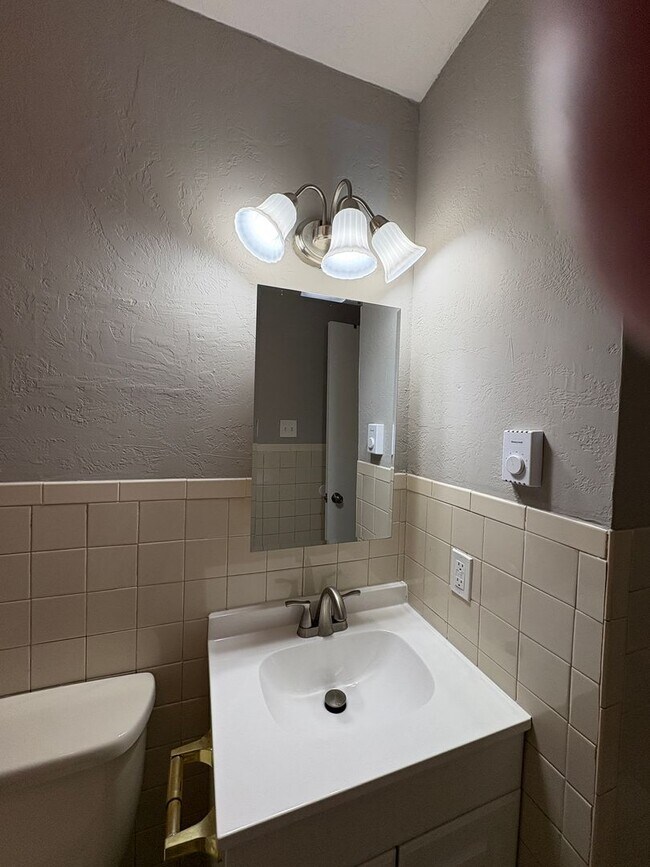 Building Photo - Cute 3 bedrom ranch home in Pococo Farms!