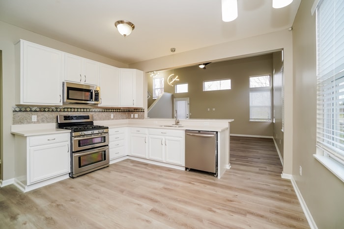 Building Photo - 1497 Westbrook Dr