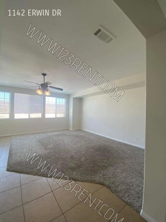 Building Photo - 1142 Erwin Dr