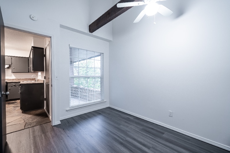 Building Photo - 3413 Cameron Ct