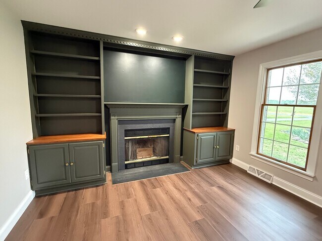 Building Photo - 1318 Churchtown Rd
