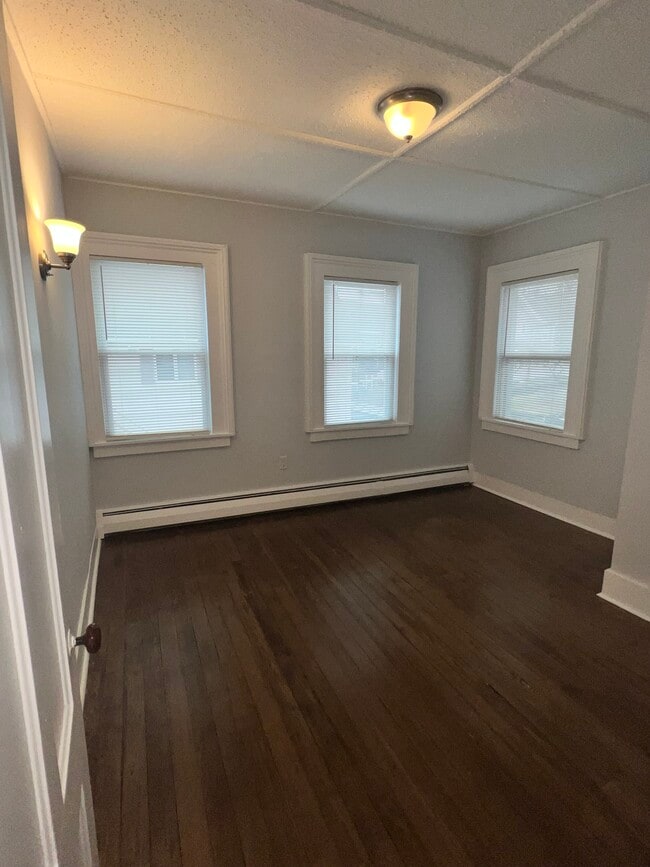 Building Photo - 90 Ward St