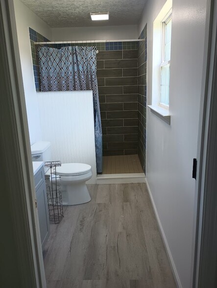 Walk in Shower in Master Bath - 455 Highland Dr