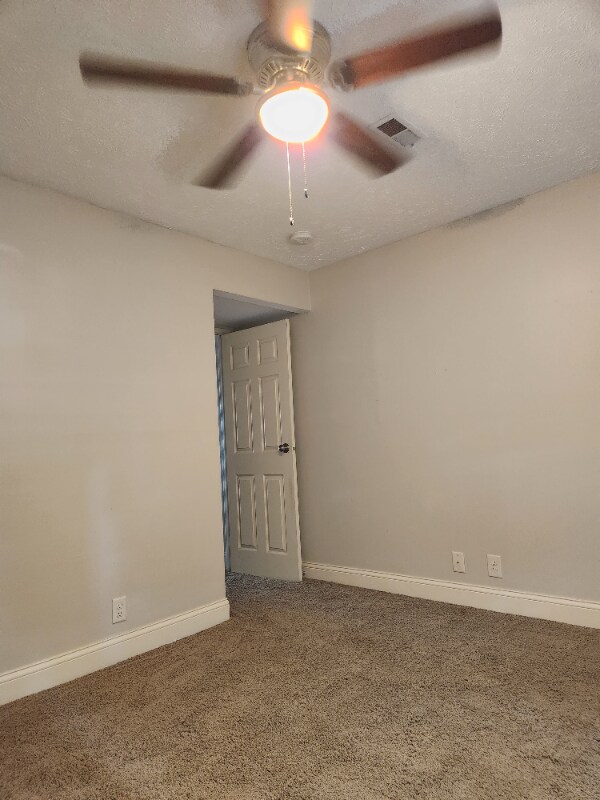 Building Photo - 1904 Parkwild Dr