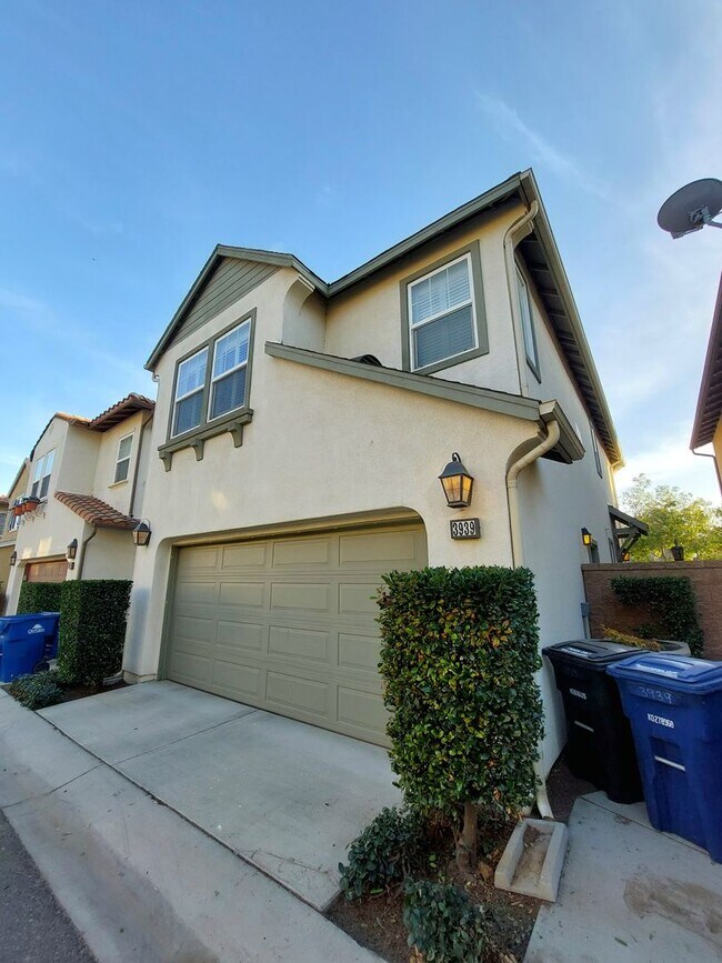 Building Photo - Beautiful townhouse in Ontario-CALL FOR OUR MOVE-IN SPEACIAL