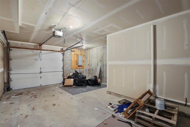 Building Photo - 2923 Lexington Ave