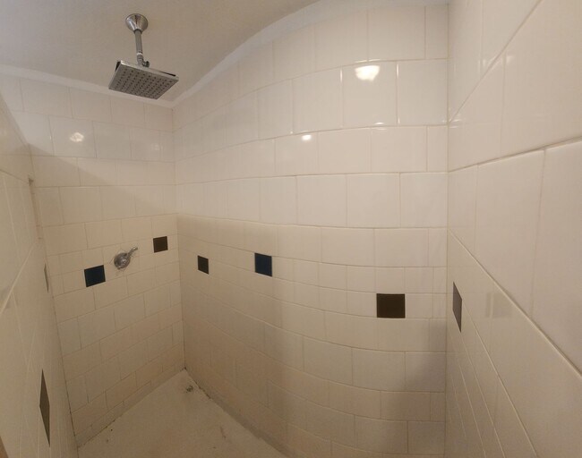 Building Photo - 1941 Abbott St