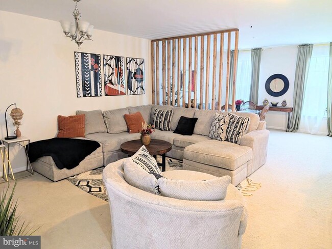 Building Photo - 9543 Center St