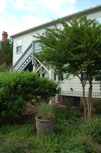 Building Photo - 3309 Monument Ave